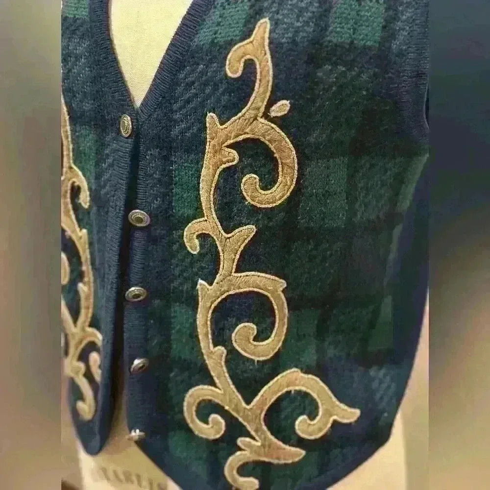 Vintage Tartan Plaid Embroidered Detail Knit Vest Sz‎ M by Portraits - Picture 5 of 9